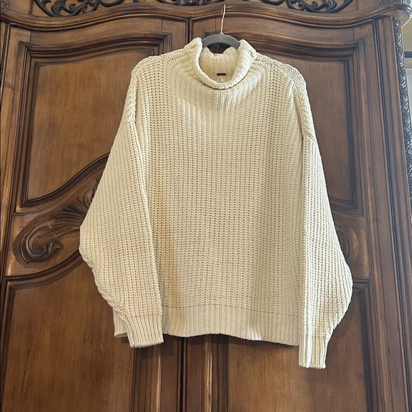 NEW Free People Oversized Cozy Cream XS Sweater - Picture 6 of 13